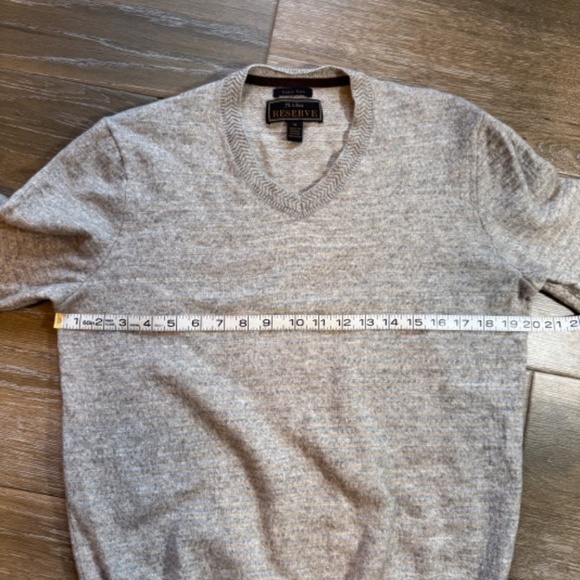 Jos A Bank Reserve Italian yarn mens sweater size Medium - Picture 3 of 10